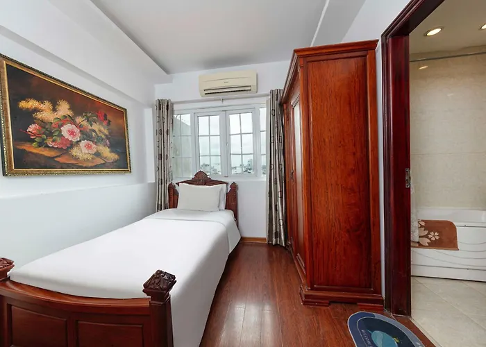 Phoenix Palace Hanoi